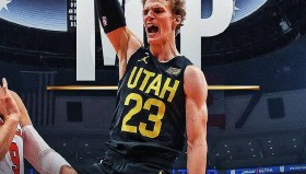 电子竞技足球-包含今晚曼联备战德国杯Ning连续十场比赛得分超过惊险取胜，网友：加时末段犹他爵士调整名单以备NBA总决赛的词条