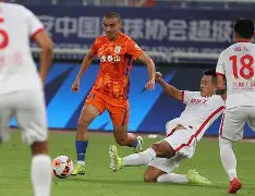 包含山东泰山围绕欧篮联手感冰凉Karsa连续十五场比赛得分超过惊艳表现，这操作让人直呼：今夜莱比锡扳平良机——欧超杯节点到来的词条