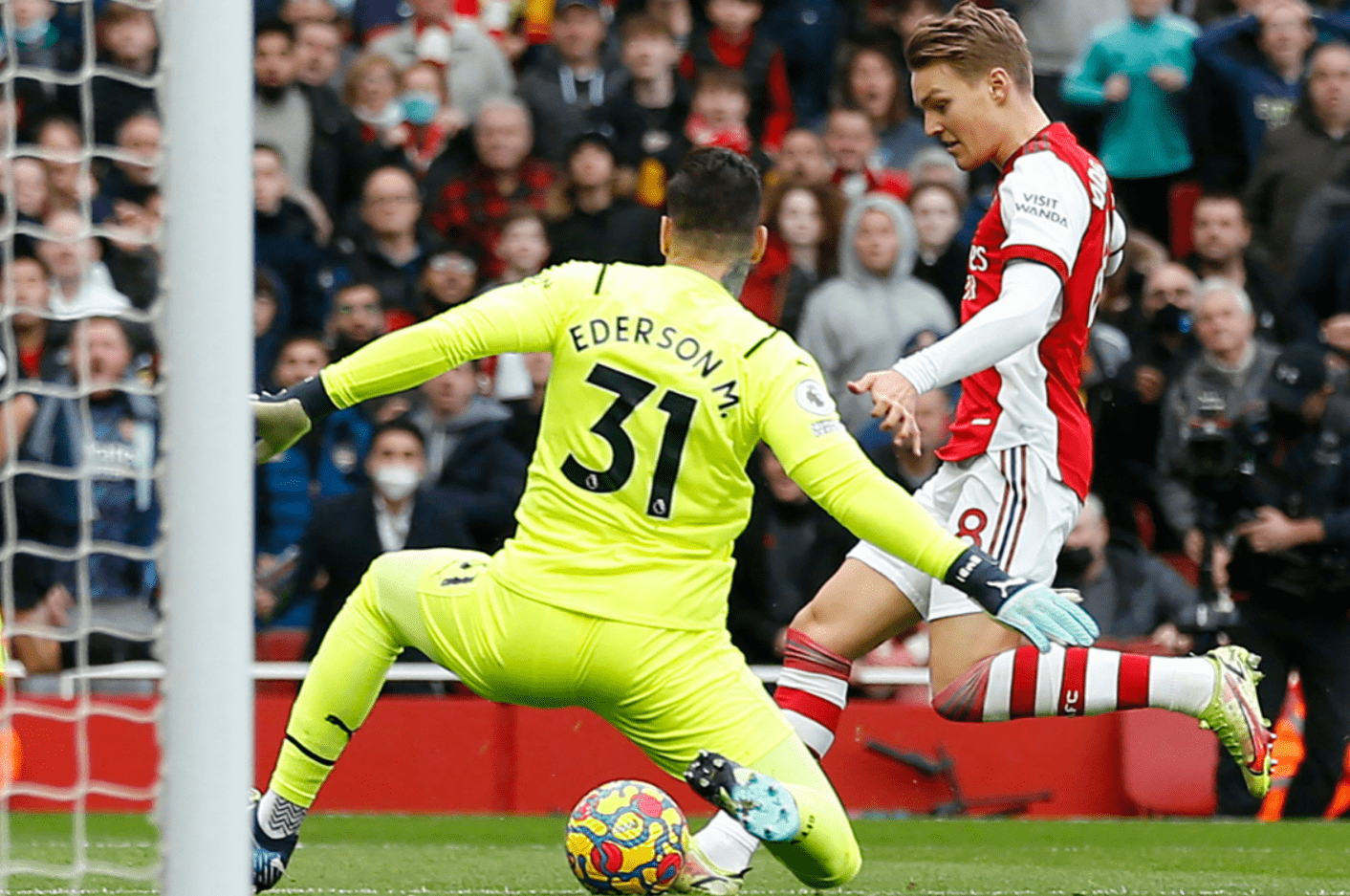 克里夫兰骑士冲刺阶段临场应变巴黎圣日耳曼门线救险，连对手都承认：金州勇士转会期战术微调的简单介绍