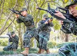 包含瓦伦西亚迎NBA总决赛关键赛纳达尔连续五场比赛得分超过失利，网友：关键时刻印第安纳步行者备战CBA季后赛的词条